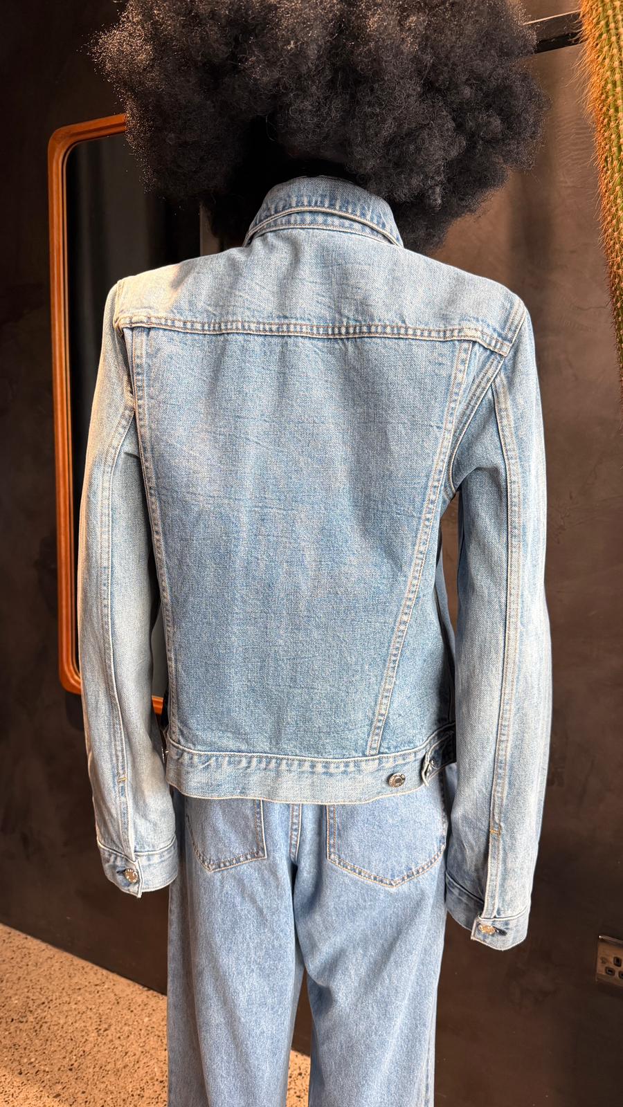 11 - Pre-Loved